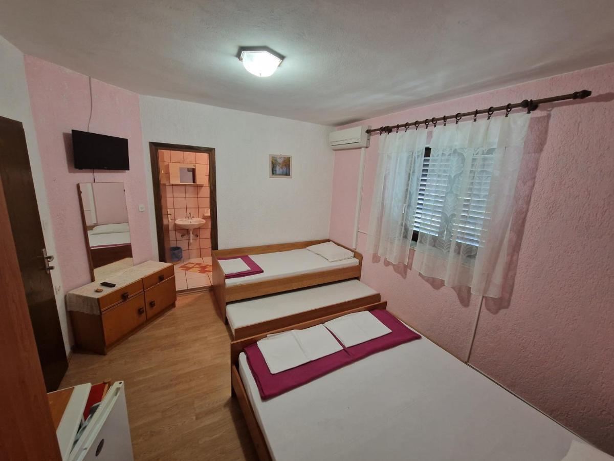 Rooms Anita Sibinj Sibinj Krmpotski Ngoại thất bức ảnh