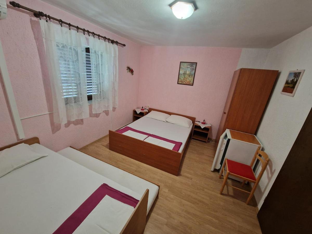 Rooms Anita Sibinj Sibinj Krmpotski Ngoại thất bức ảnh